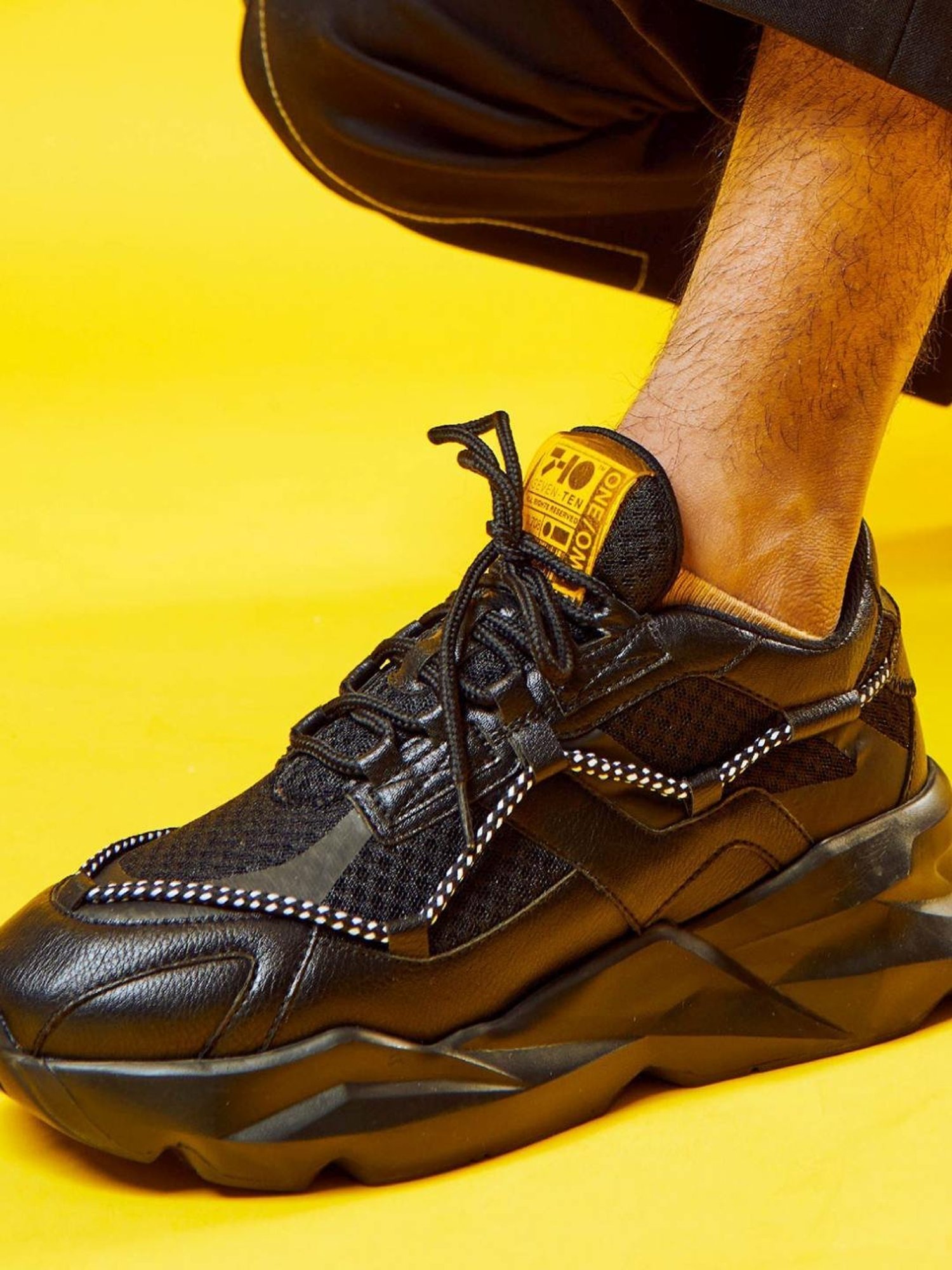 7-10 Men's 708 Elevate Street Black Chunky Sneakers