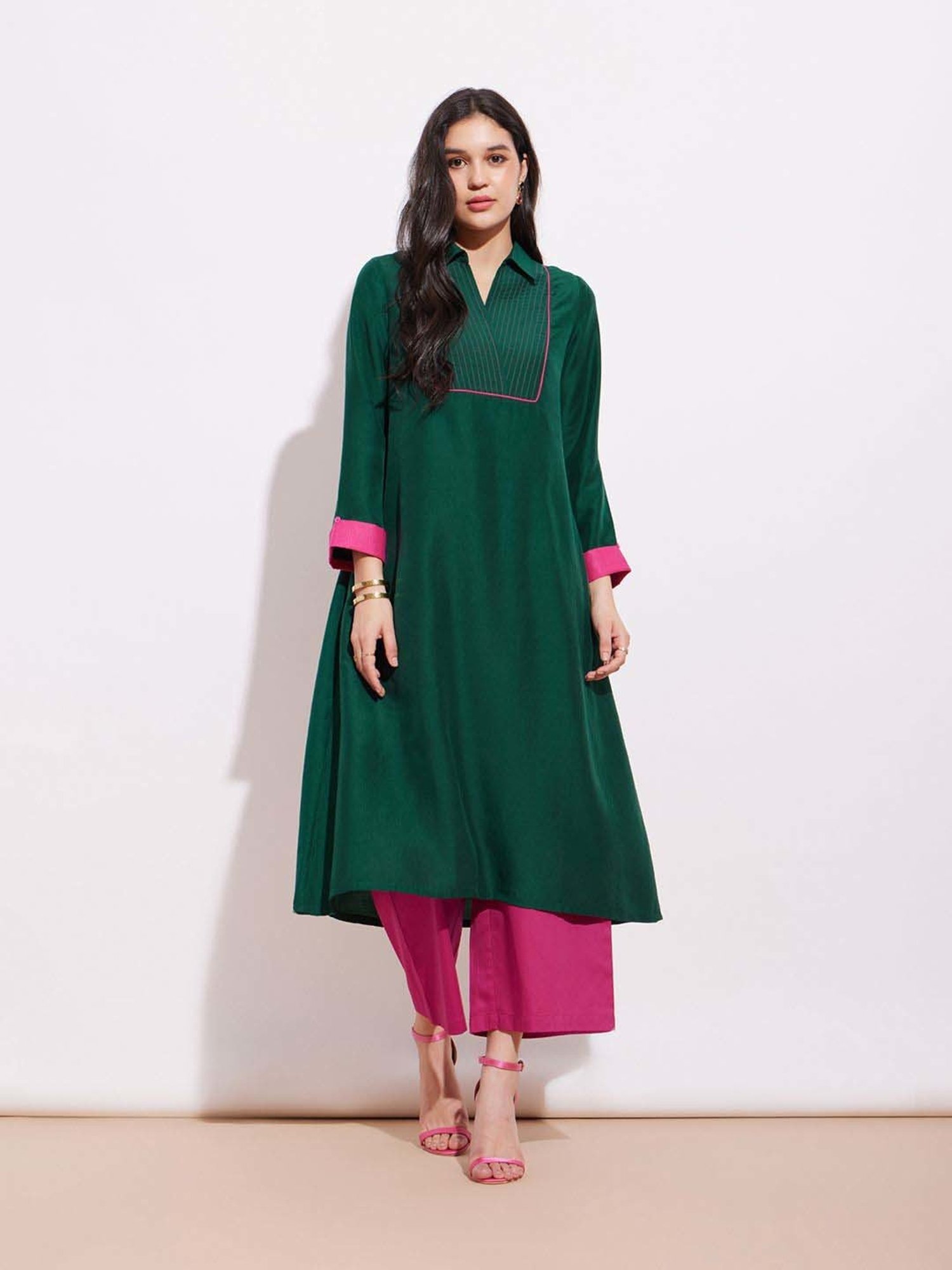 Pink Fort Green Straight Kurta