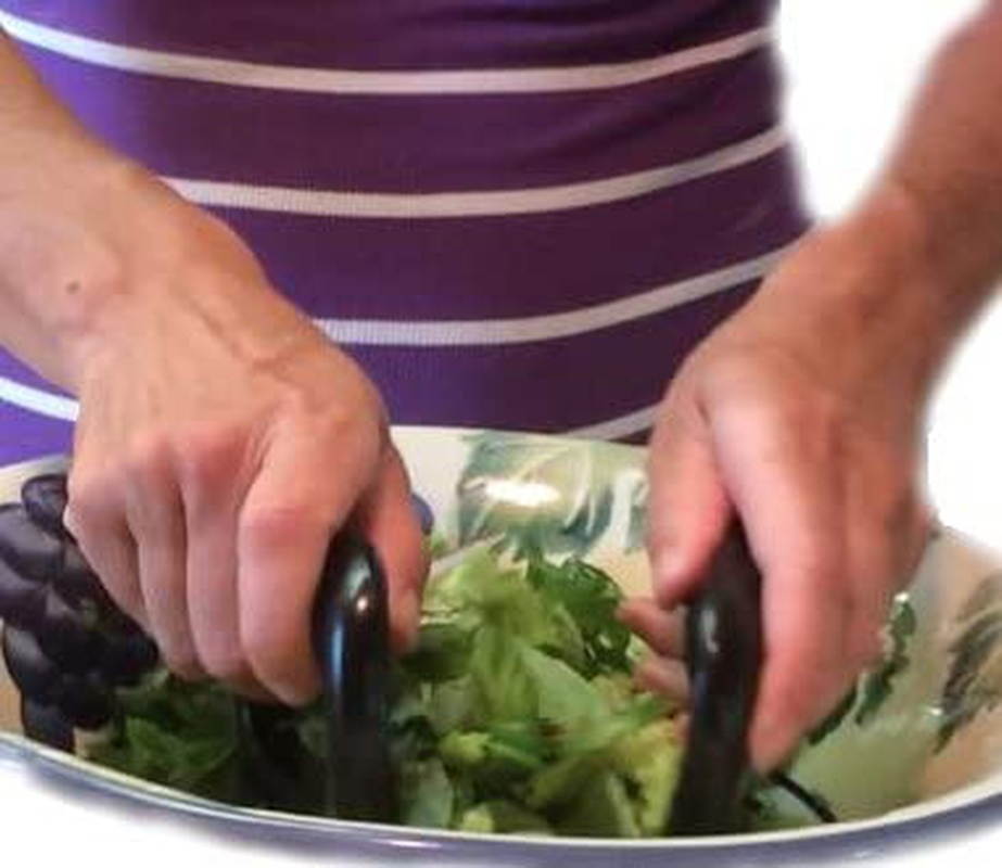 Kitchenready Pulled Pork Shredder Claws & BBQ Meat Forks - Paws for Pulling Brisket from Grill Smoker or Slow Cooker - Shredding Handling & Carving