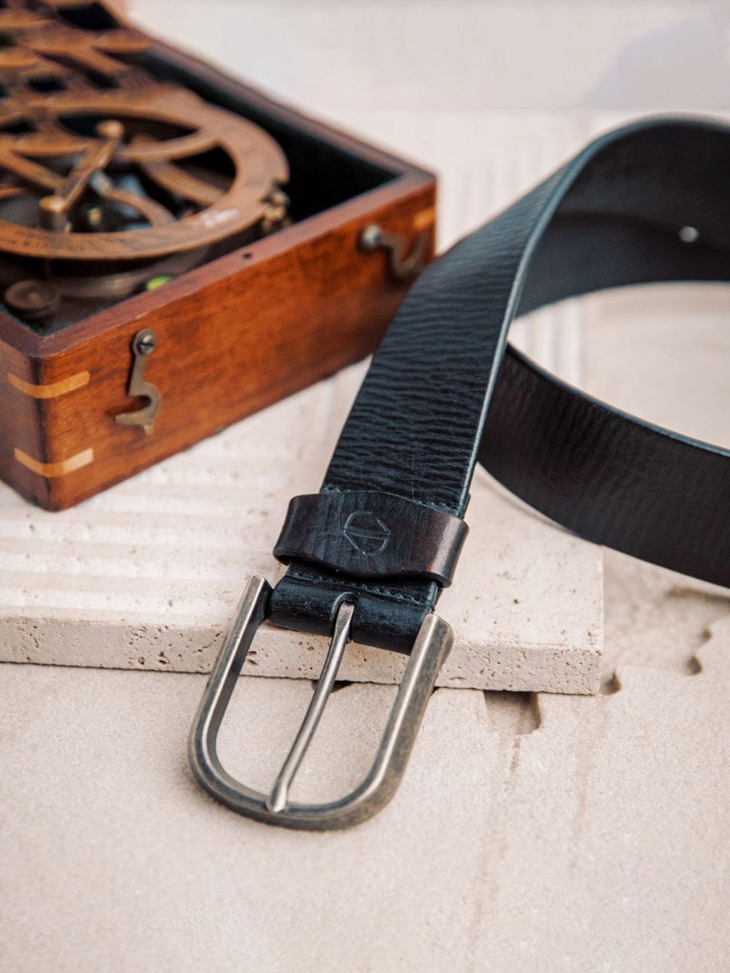 James Aston Pedro Premium Black Leather Solid Waist Belt