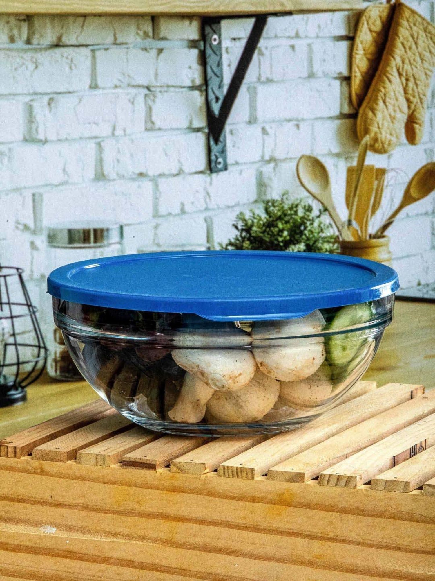 Pasabahce Tempered Transparent & Blue Glass Mixing Bowl With Lid (1.7 L)