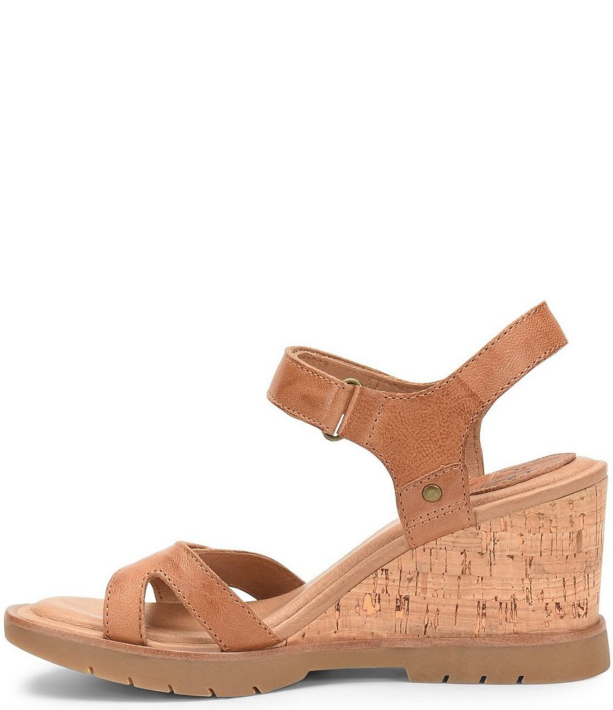 Sofft Cyndy Leather Sporty Wedge Sandals