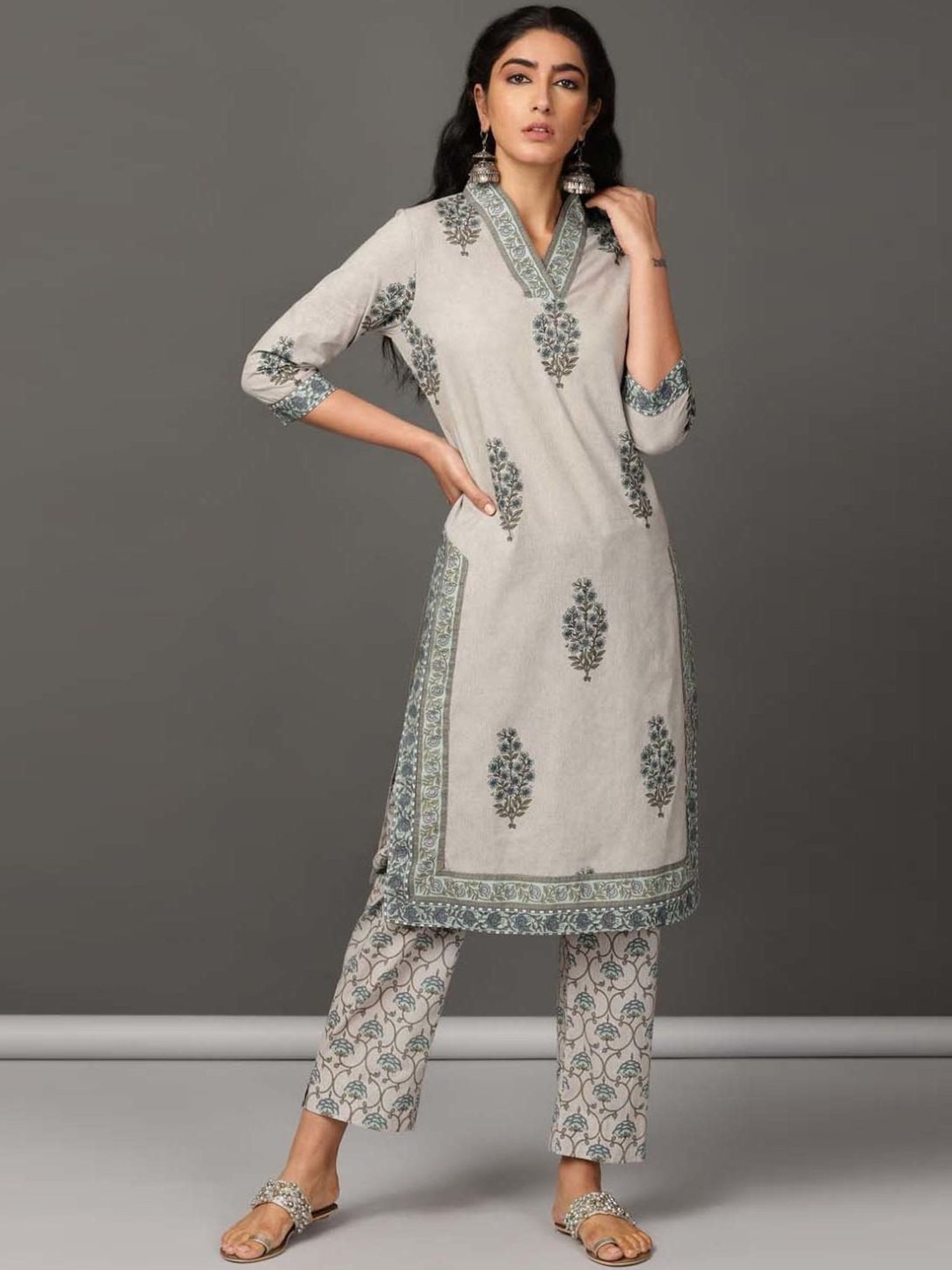 Nuhh Grey Kurta and Pant Set