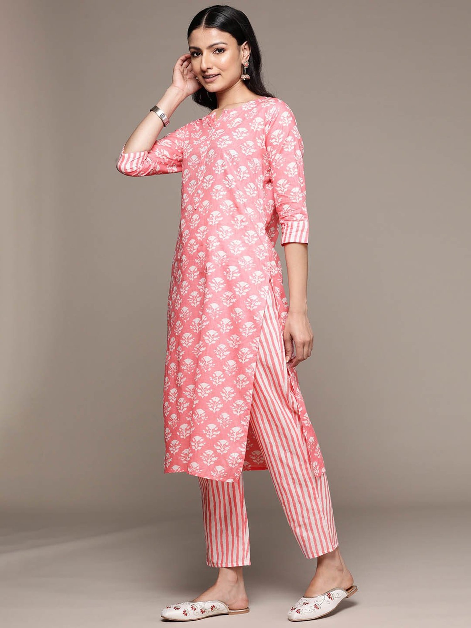 Anubhutee Pink Cotton Floral Kurta Pants Set