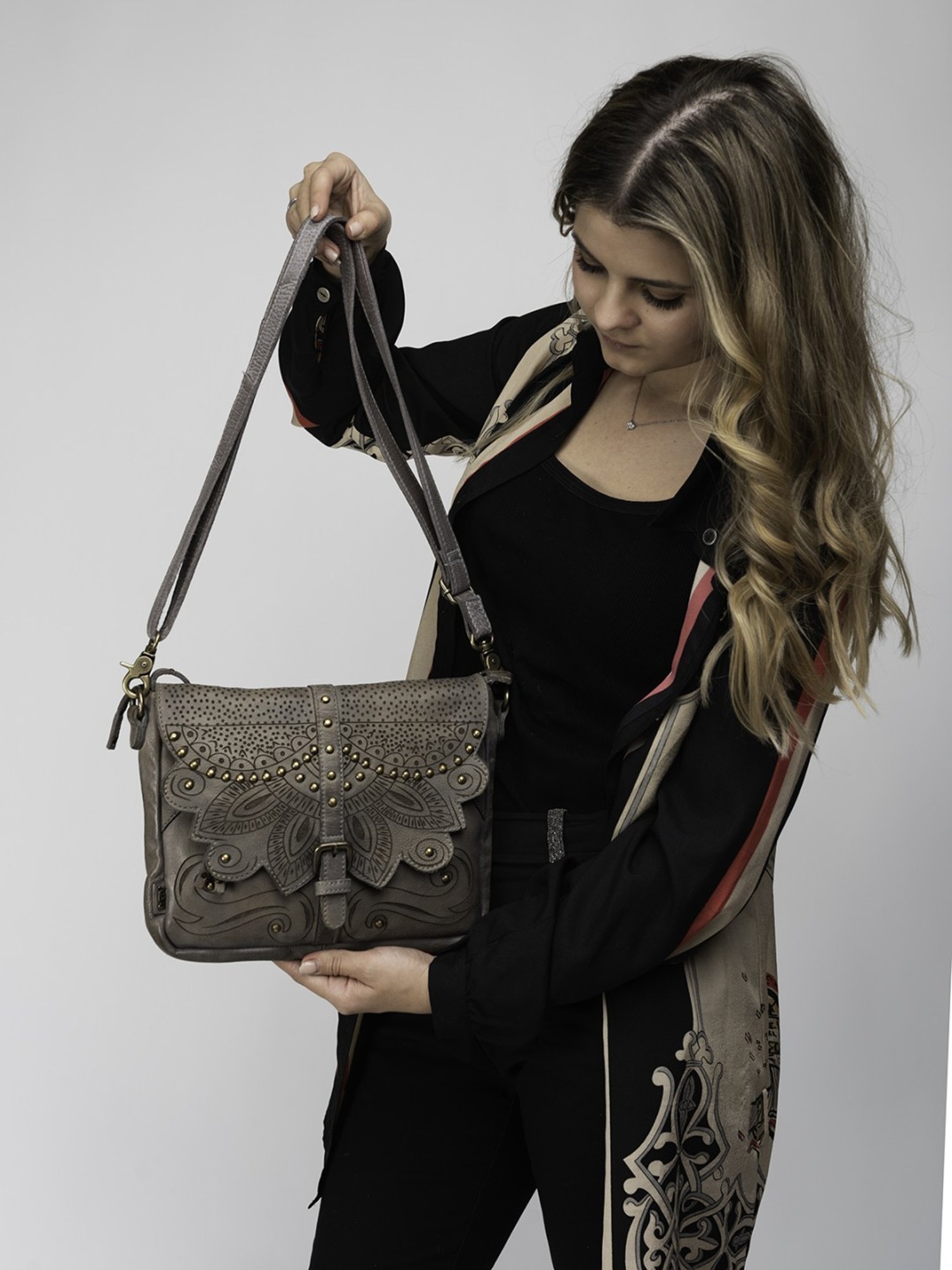 Art N Vintage Carob Grey Leather Textured Medium Sling Handbag