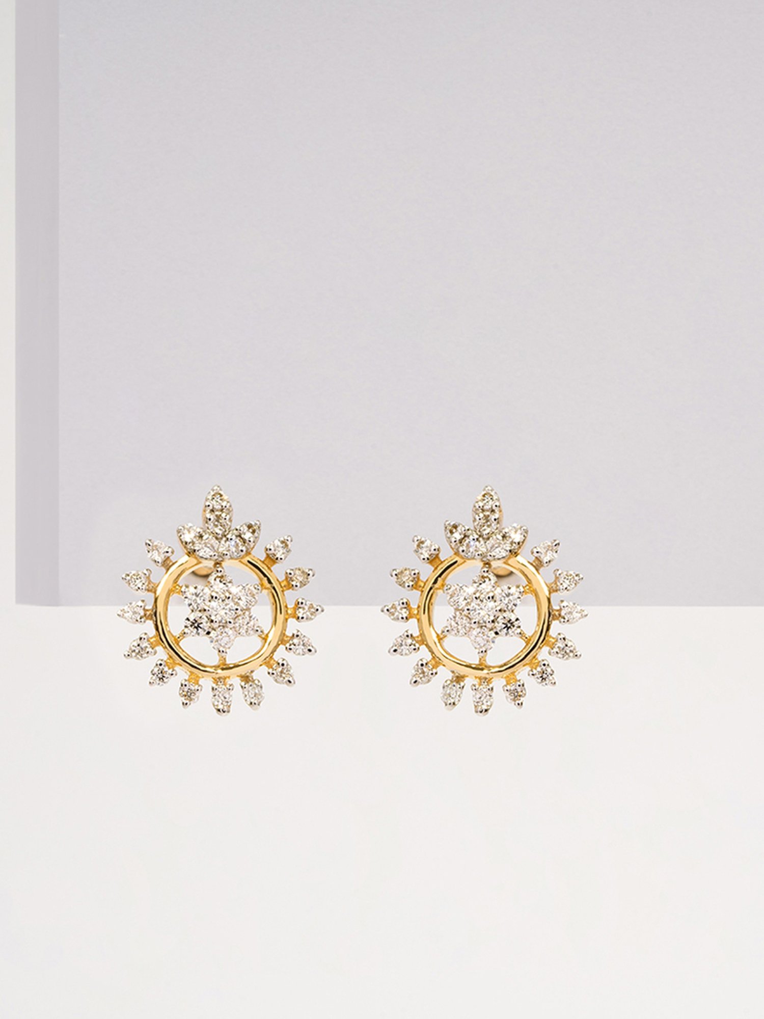 P.N.Gadgil Jewellers 14k Gold Eductiveunbeam Stud Diamond Earrings For Women