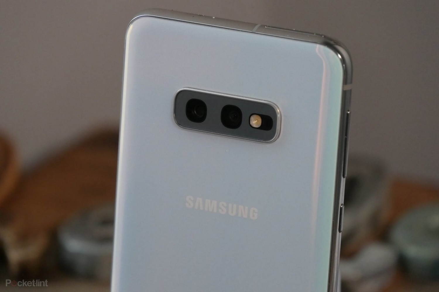 Simple Mobile LG Reflect 4G Prepaid Smartphone GSM (32GB) - Titan