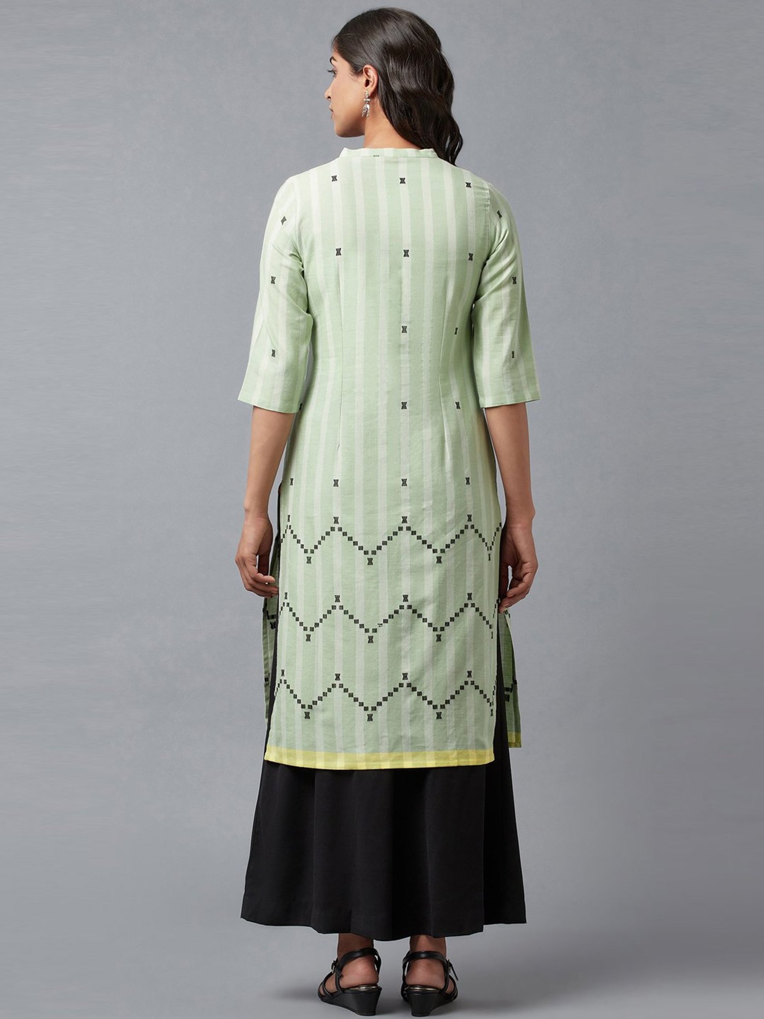 W Green Cotton Embroidered Straight Kurta