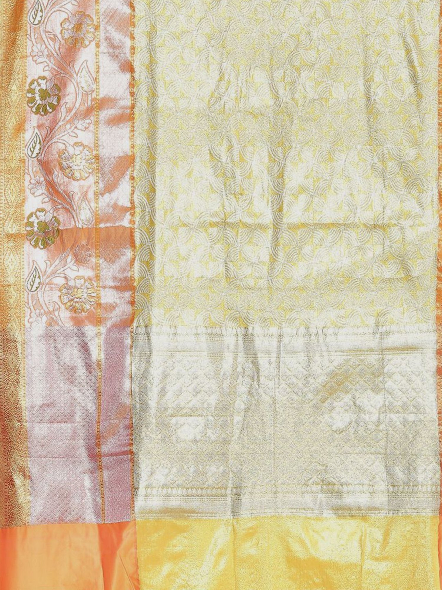 Banarasi Silk Works Green Woven Saree With Unstitched Blouse