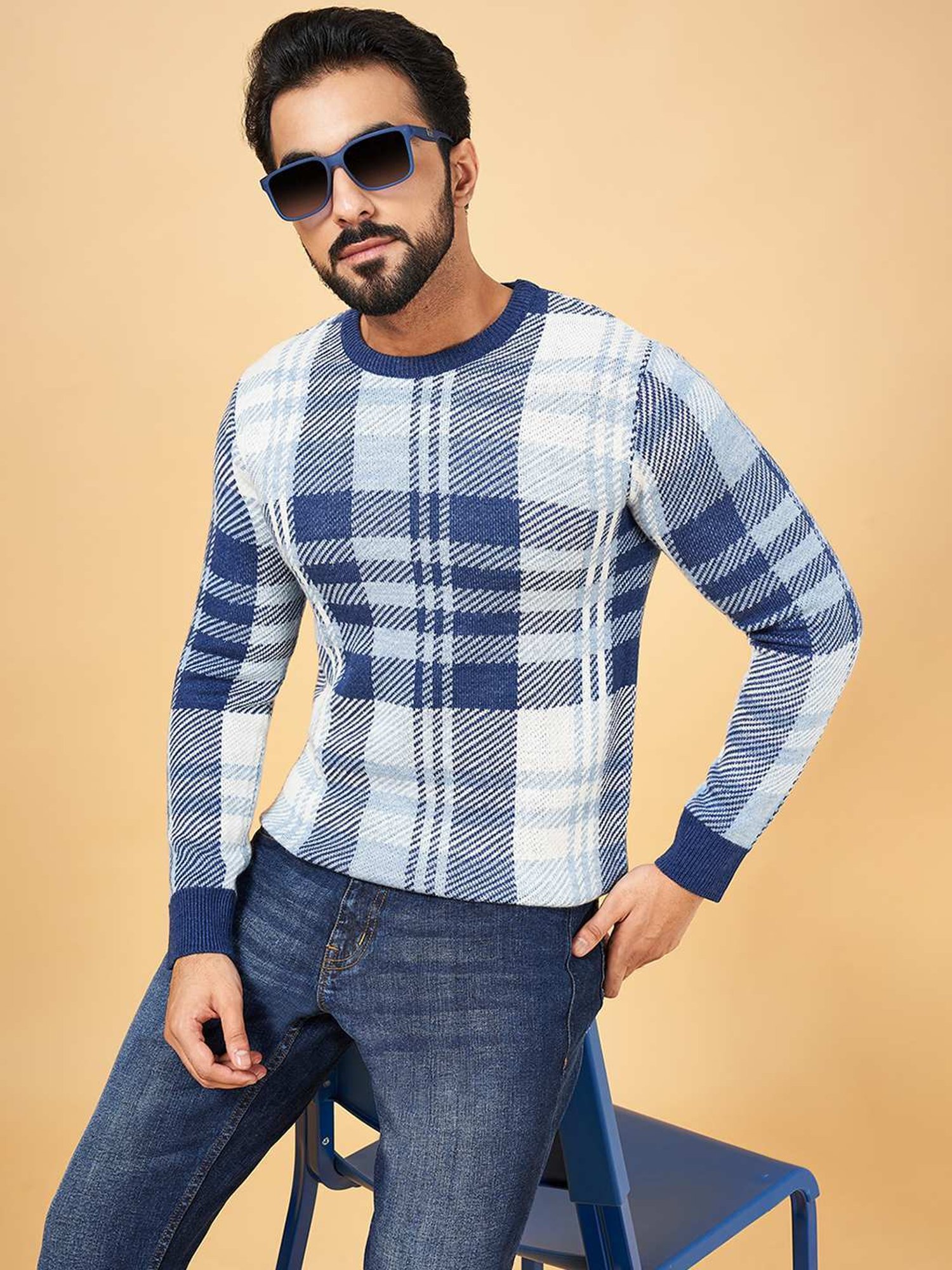 YU by Pantaloons Blue Regular Fit Checks Sweater