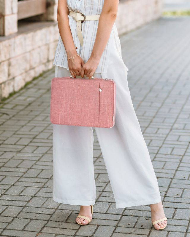 BELKIN Black 13"  Laptop/Chromebook sleeves Black - Model B2B064-C00