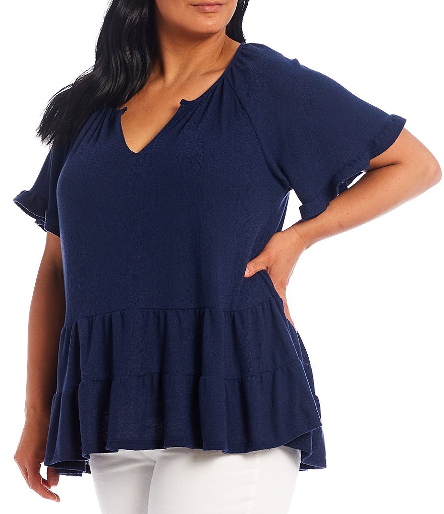 Moa Moa Plus Size Split V-Neck Short Sleeve Tier Top