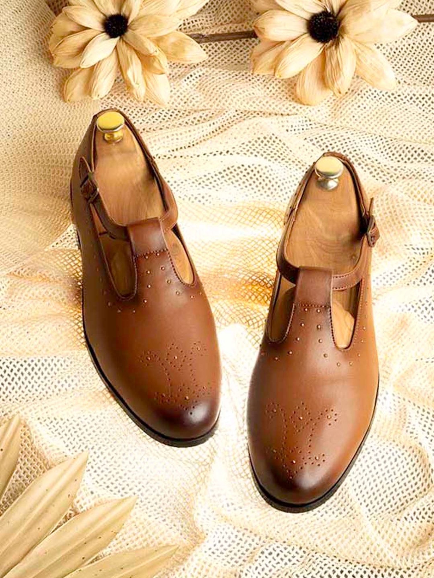 Griffin Men's Tan Brogue Slip-Ons