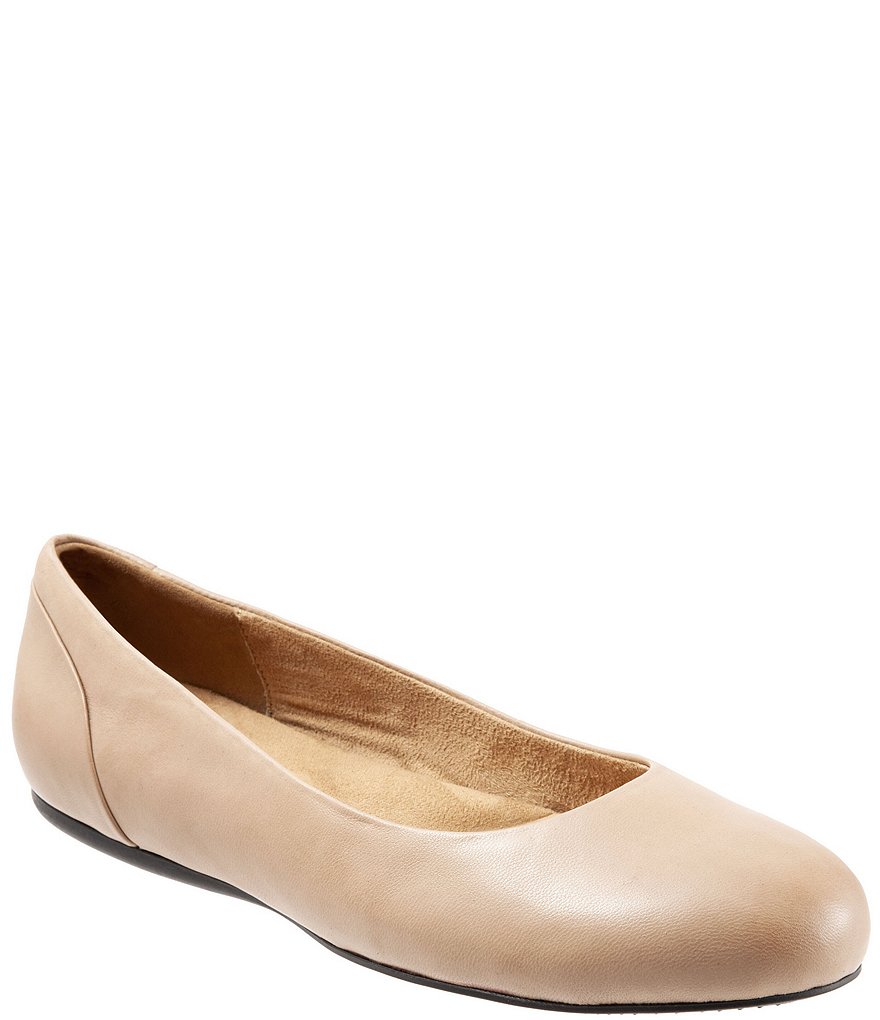 SoftWalk Sonoma Leather Ballet Flats