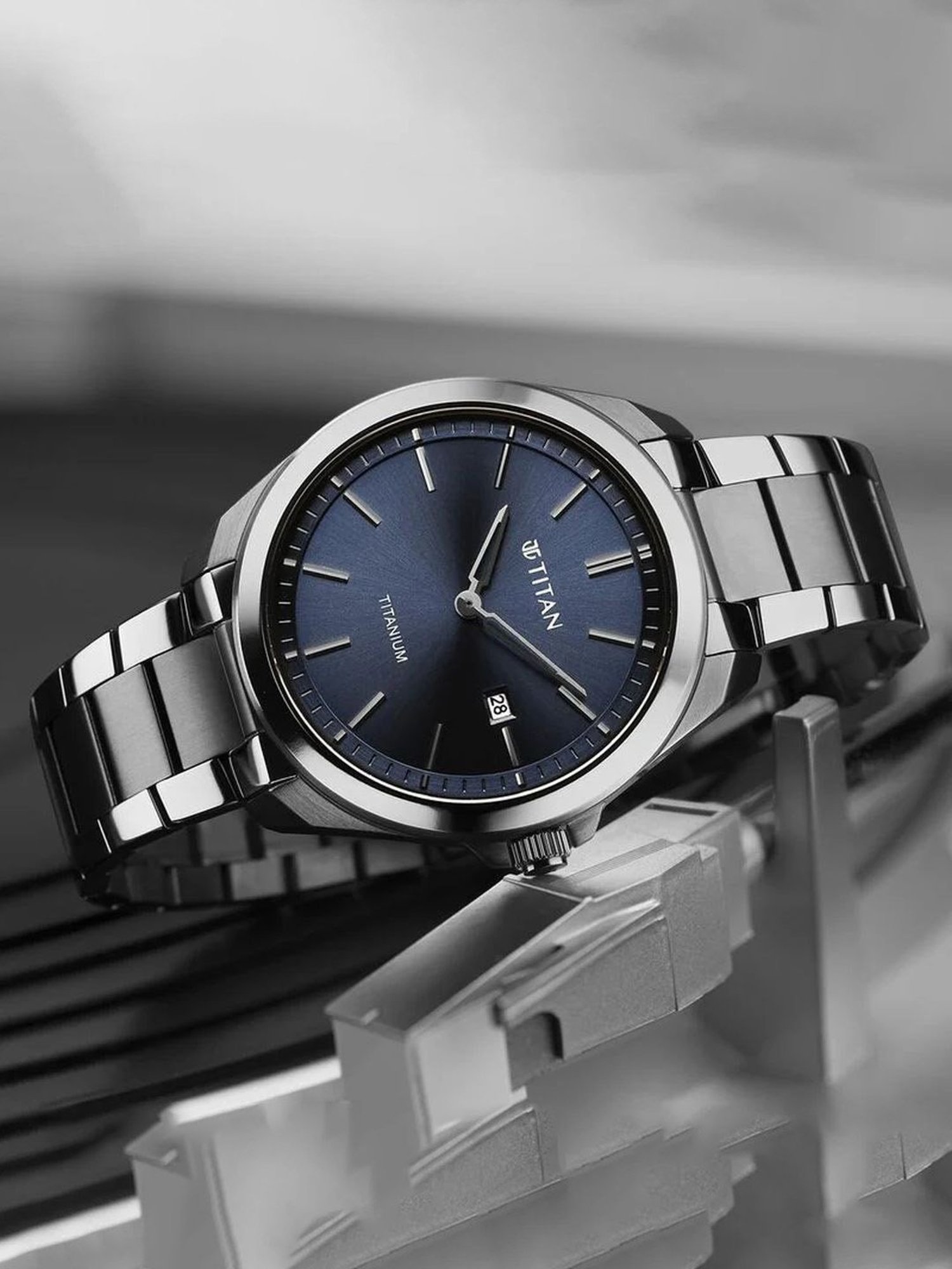 Titan 90177TM01 Titanium Analog Watch for Men