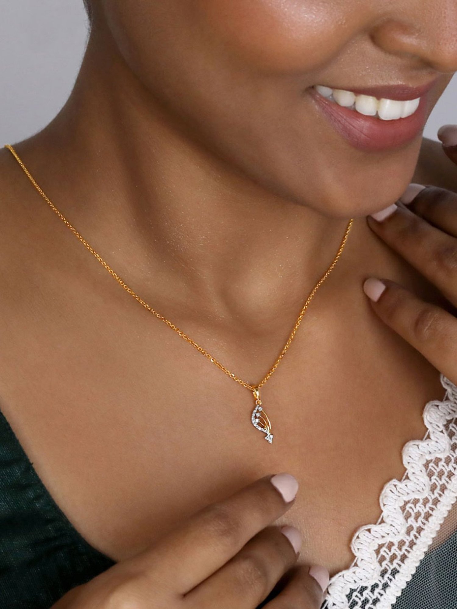 Joyalukkas 18k Gold & Diamond Pendant with Chain