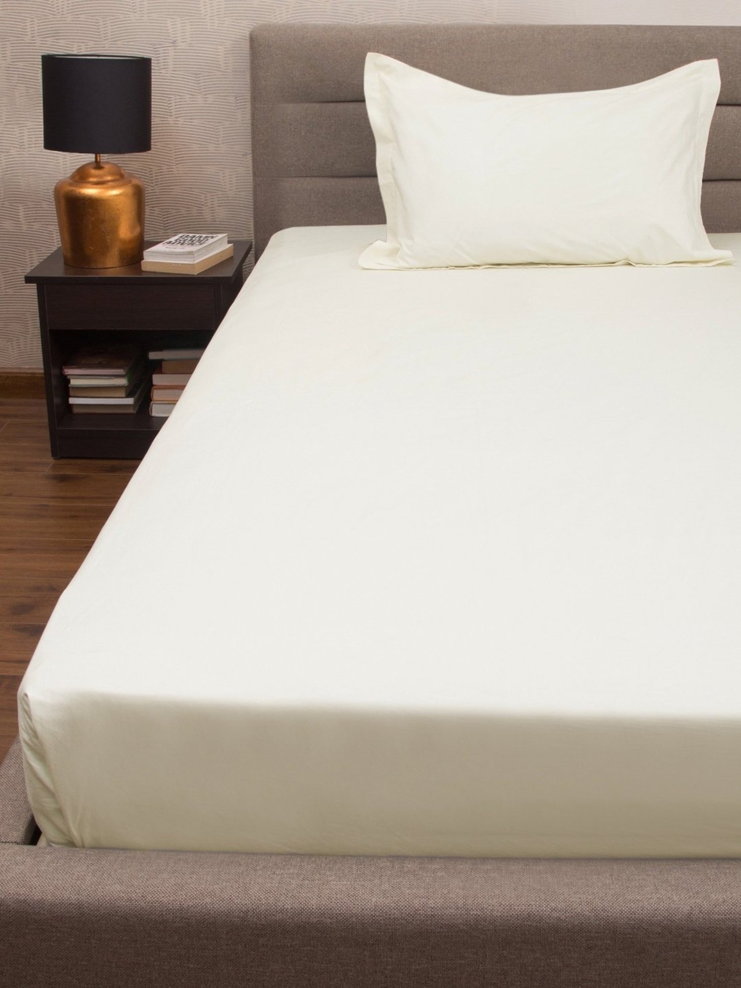 Petal Home Ivory 300 TC Cotton Single Bed Sheet with 1 Pillow Cover