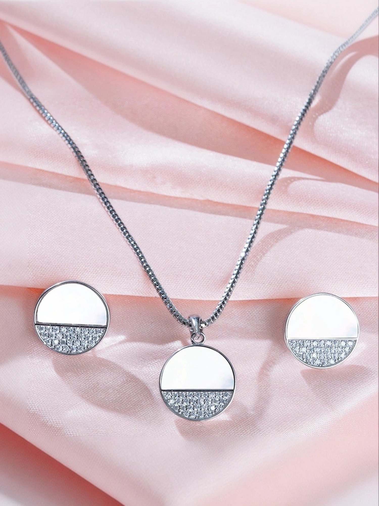 Touch925 Sterling Silver Ivory Circle Pendant Set for women