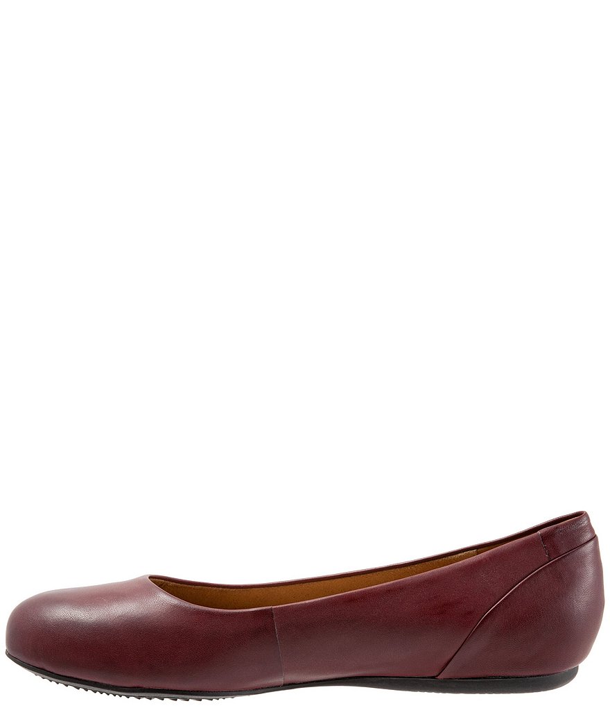 SoftWalk Sonoma Leather Ballet Flats