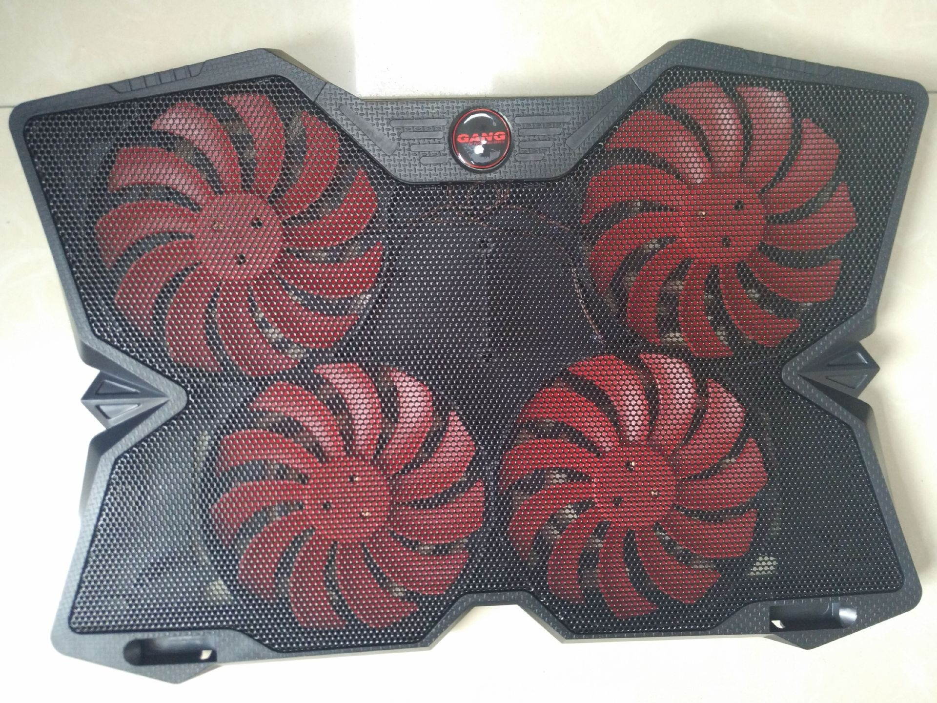 Butterfly-shaped gaming laptop cooler cooling base 15.6-inch 17-inch
