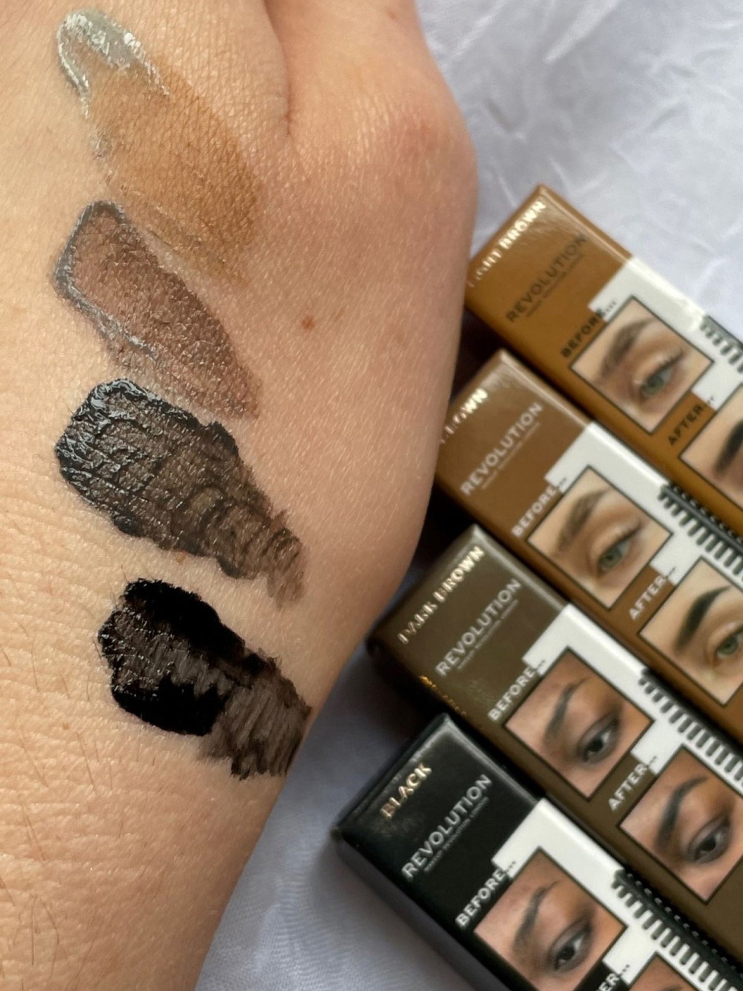 Barry M Brow Wow Pencil & Brush Light-Medium - 1.2 gm