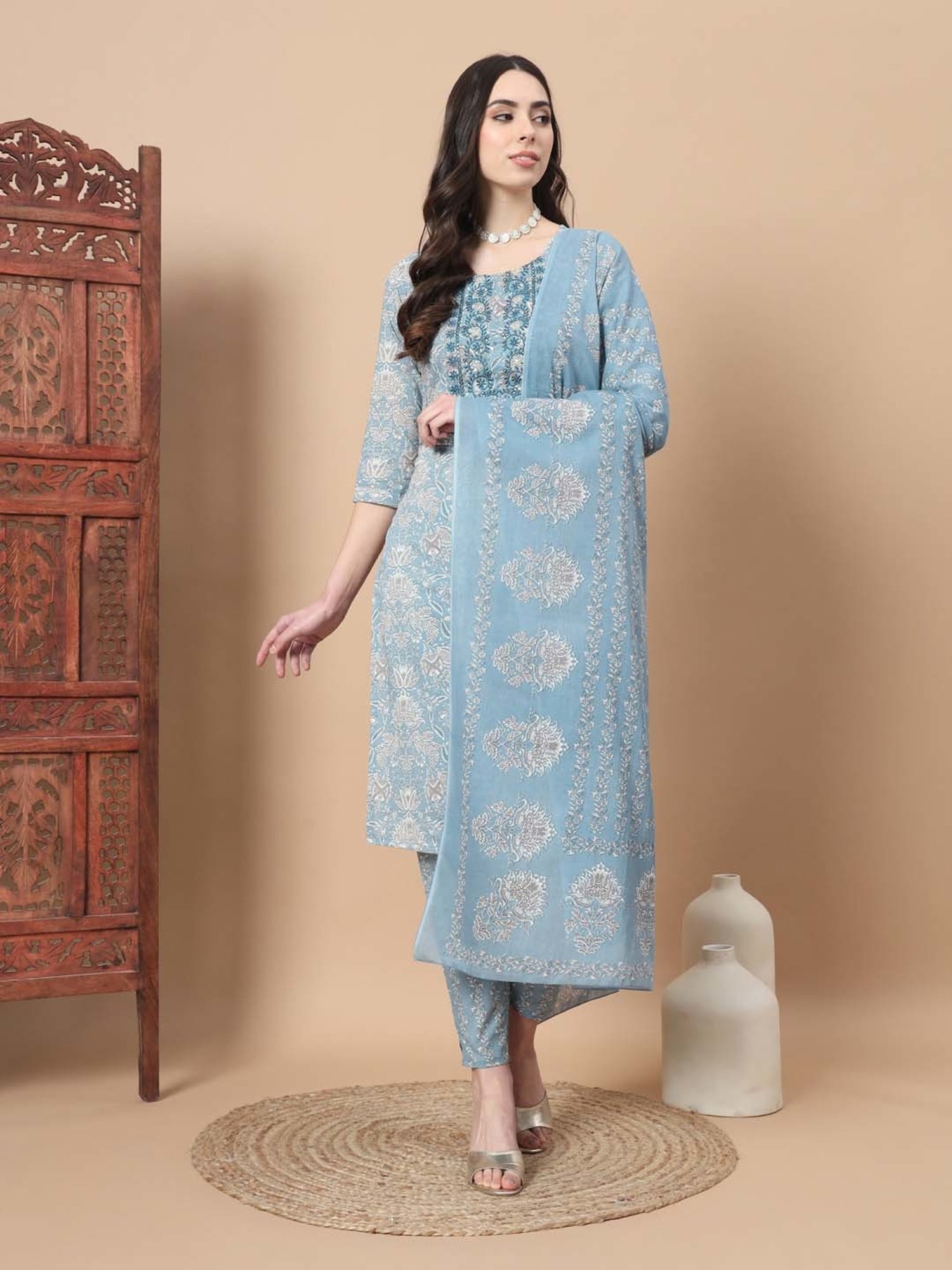 Yufta Blue Embroidered Kurta With Pant & Dupatta