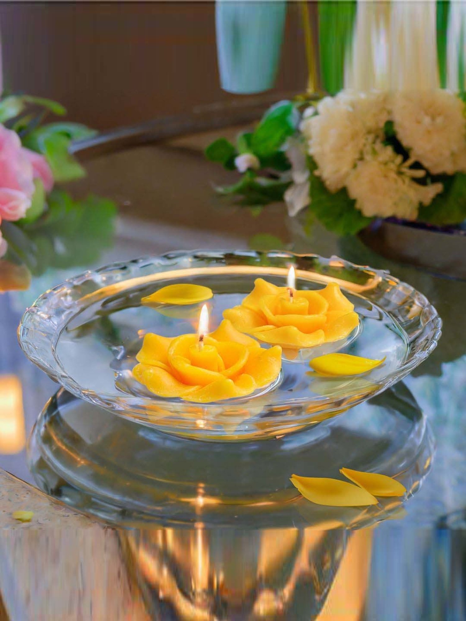 IRIS Yellow Home Fragrances Mango Sorbet Aromatic Floating Candle Pack of 2 (Set of 4)