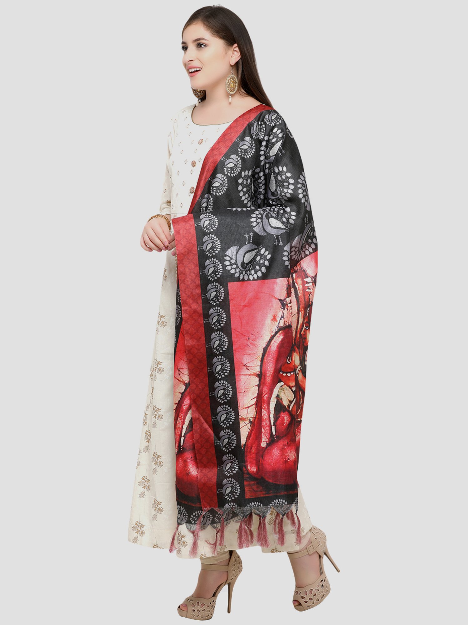 Saree Mall Black & Red Printed Dupatta