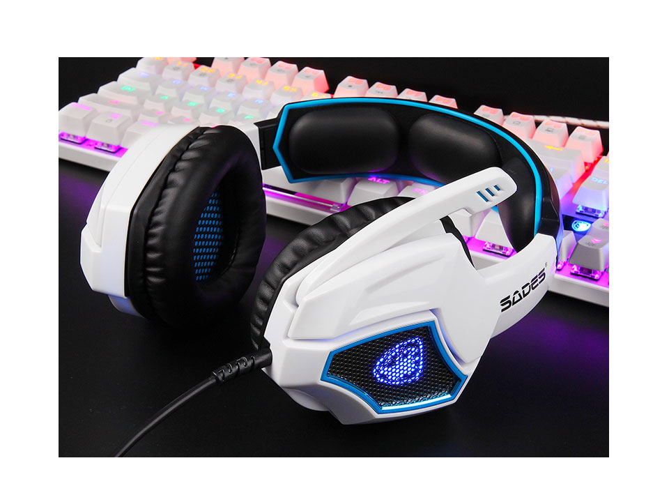 Razer Chroma HelloKitty I SANRIO Pink Exclusive Headphone Bluetooth Wireless Headset with Microphone RGB Light