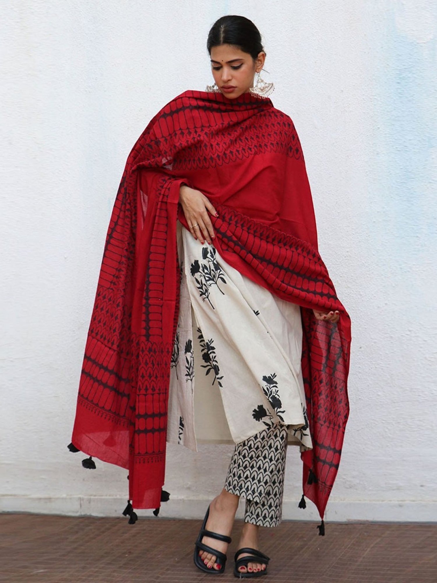 Chidiyaa No Made Gaia Blockprinted Cotton Dupatta