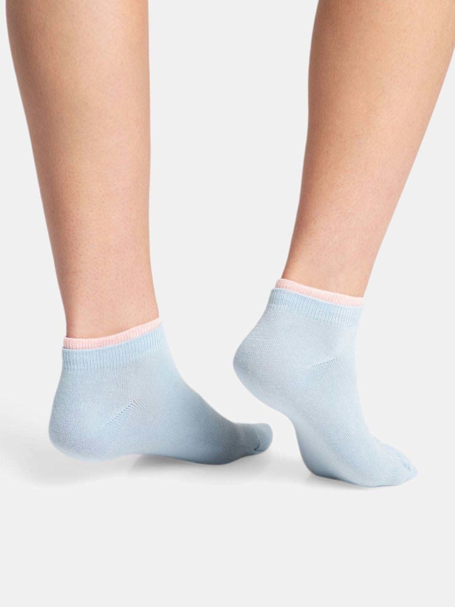 Jockey 7491 Women's Compact Cotton Solid Low Show Socks (Pack of 2)