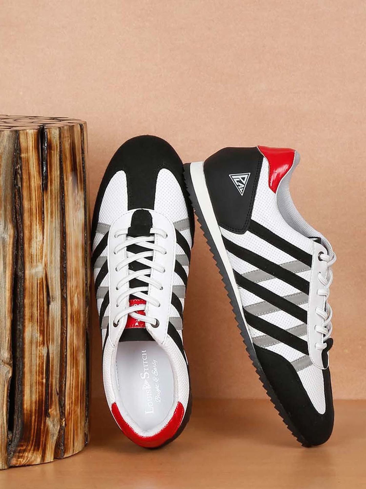 Louis Stitch Men's Egyptian Black Casual Sneakers