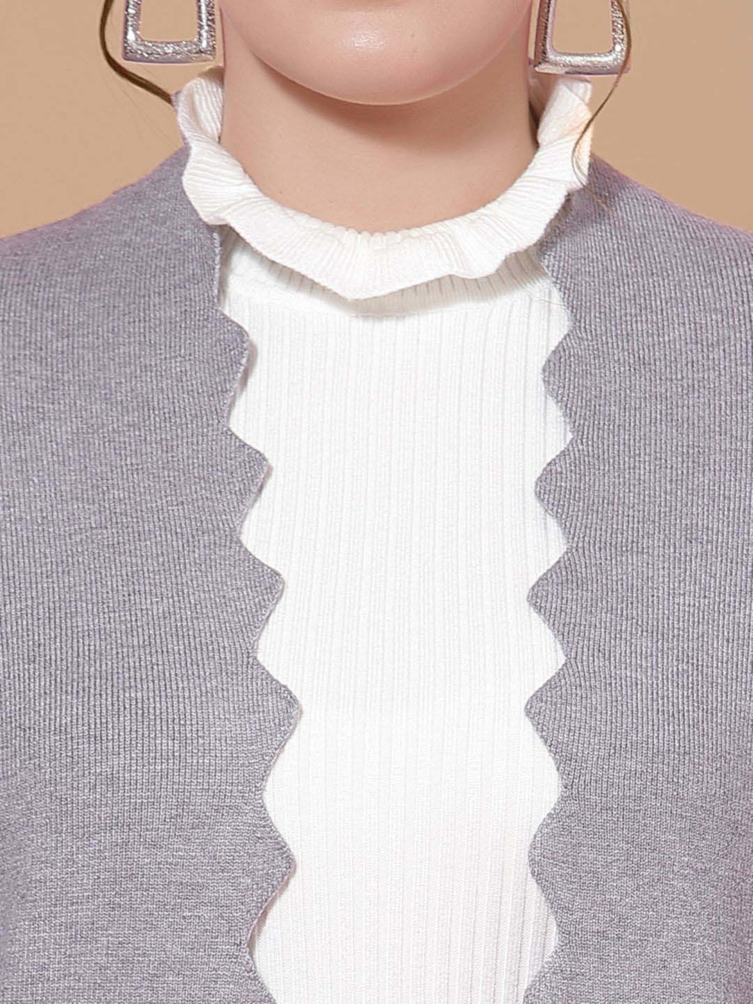 Mafadeny Grey Plain Shrug