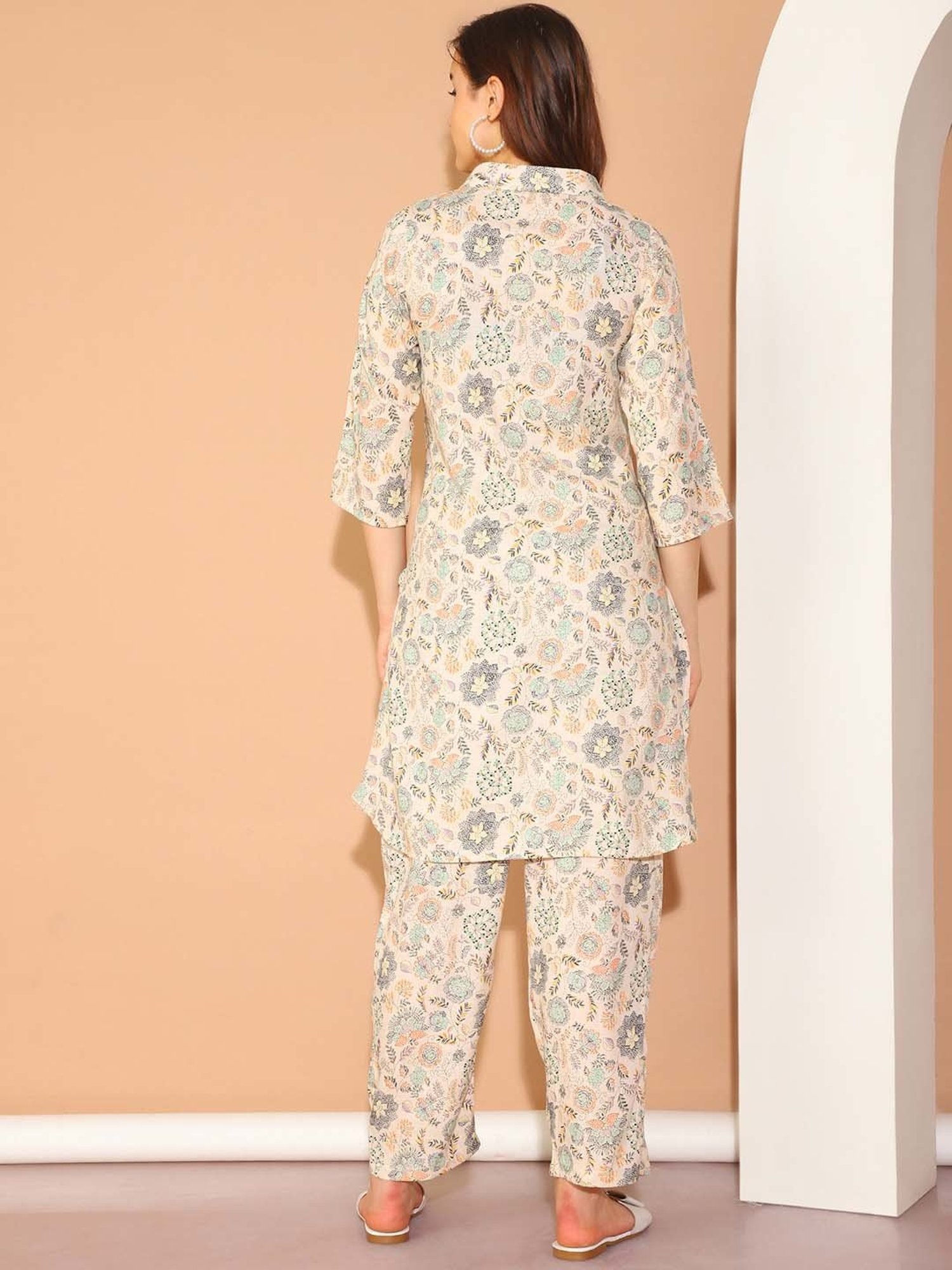 Moms Maternity Beige Floral Print Maternity Kurta & Pants