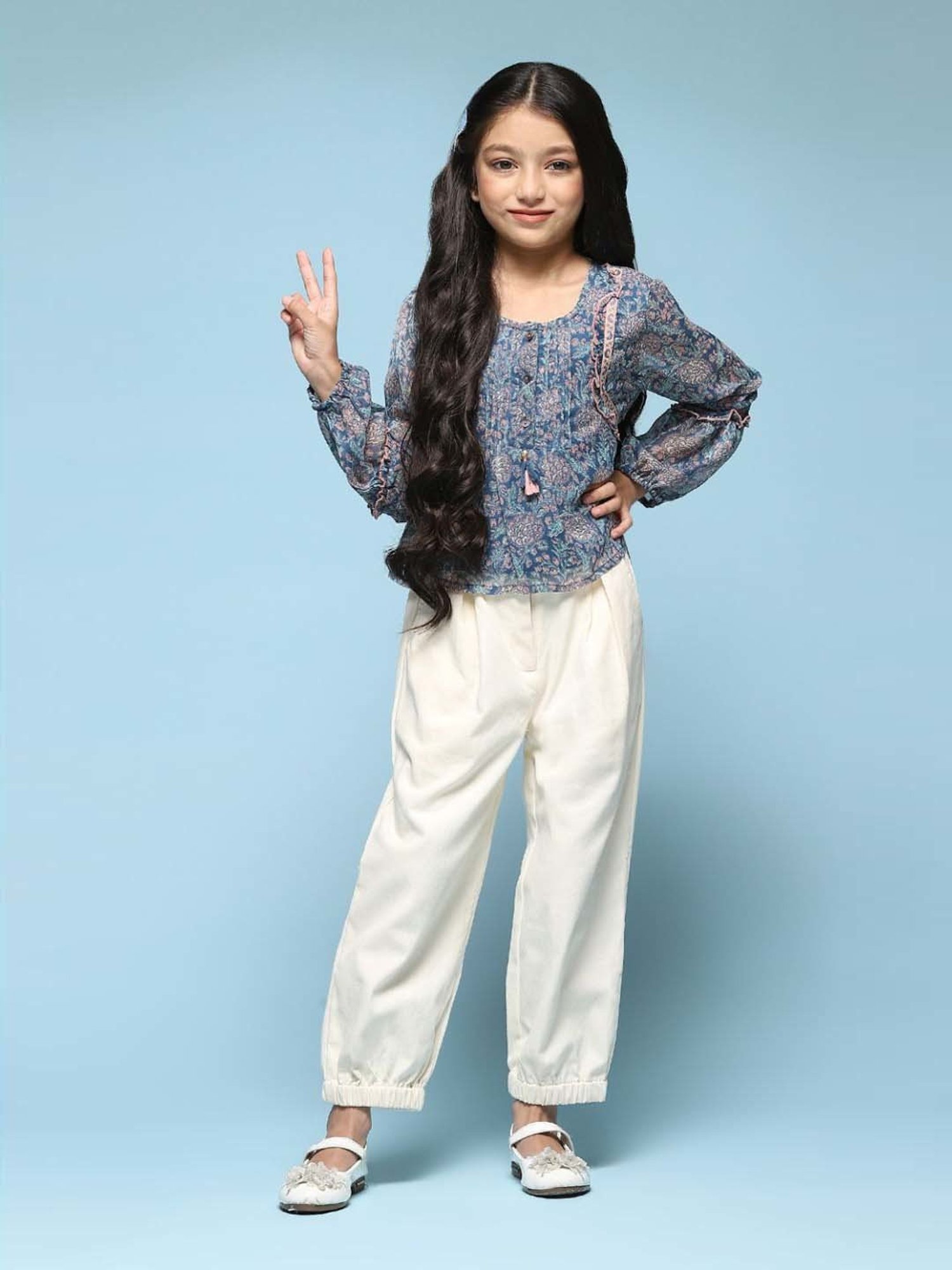 BIBA Girls Kids Blue Printed Full Sleeves Top