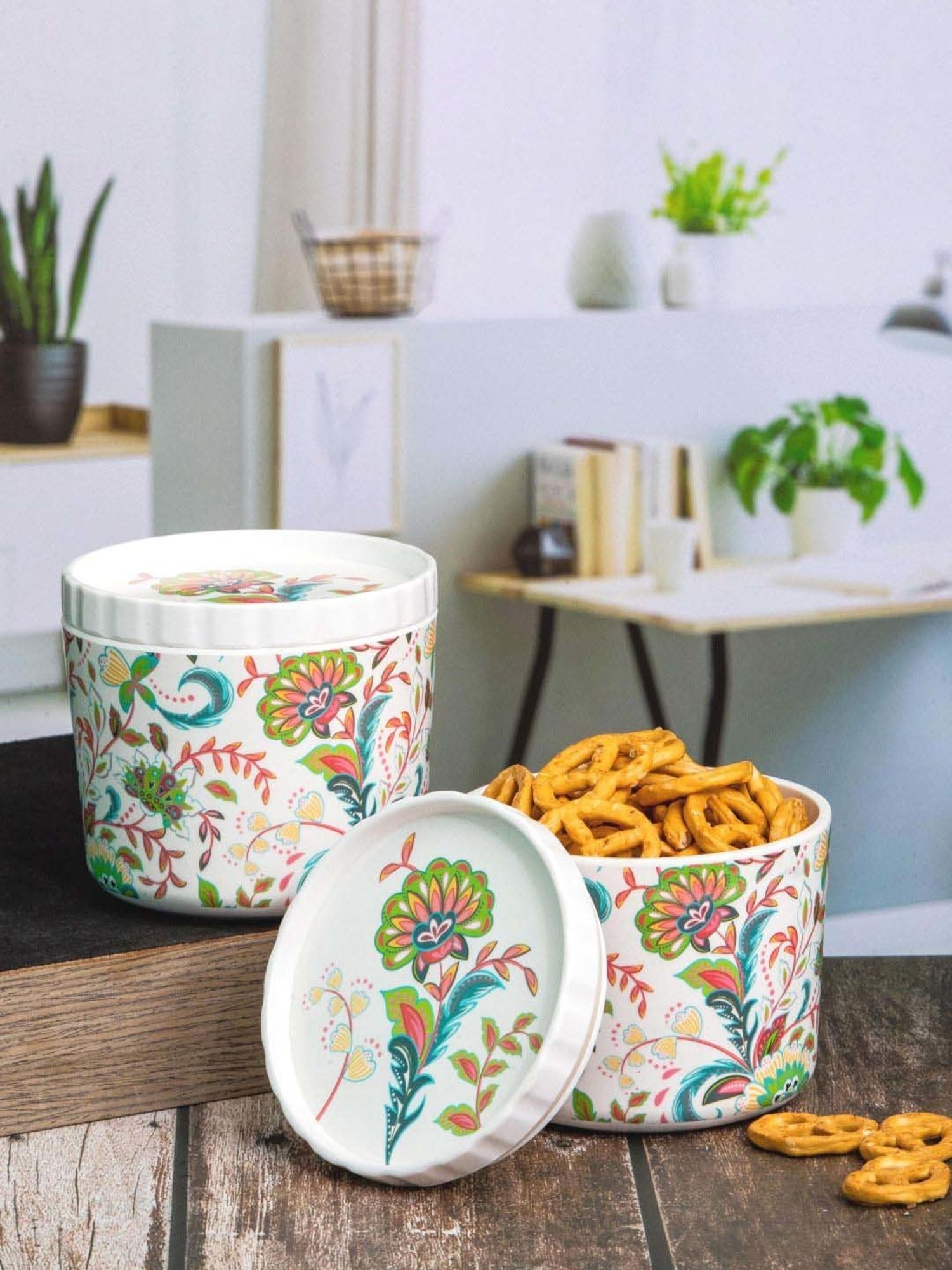 Aristo Silver Stainless Steel Storage Containers with Base Stand - Set of 7