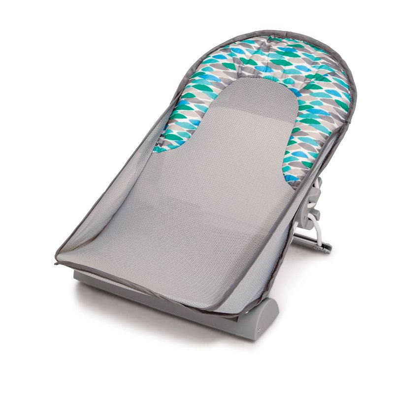 Pinkfong Baby Shark Inflatable Safety Bathtub