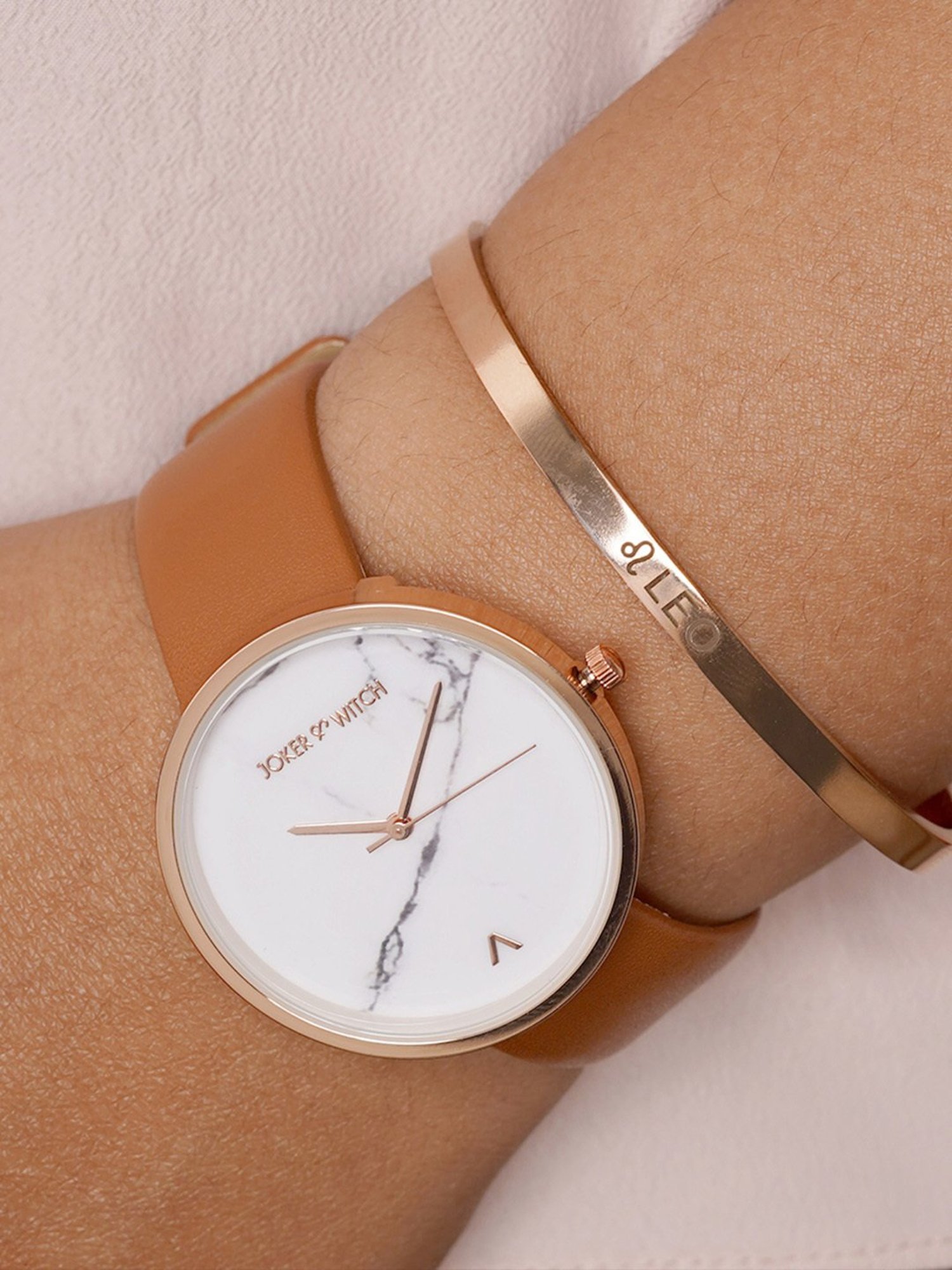 Daniel Klein DKG002-1 Analog Watch for Women With Bracelets