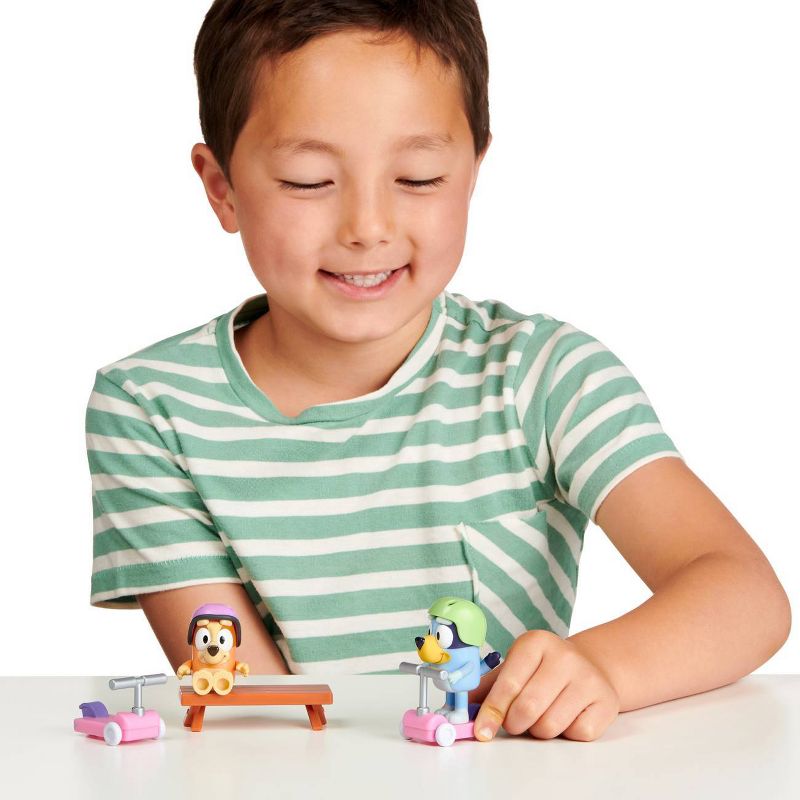 Bluey & Bingo Scooters Mini Playset