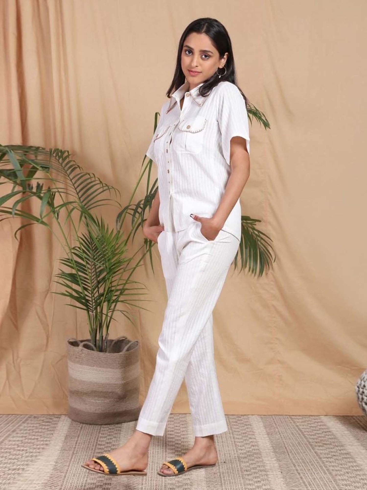 Mushio White Prem Handwoven Cotton Shirt