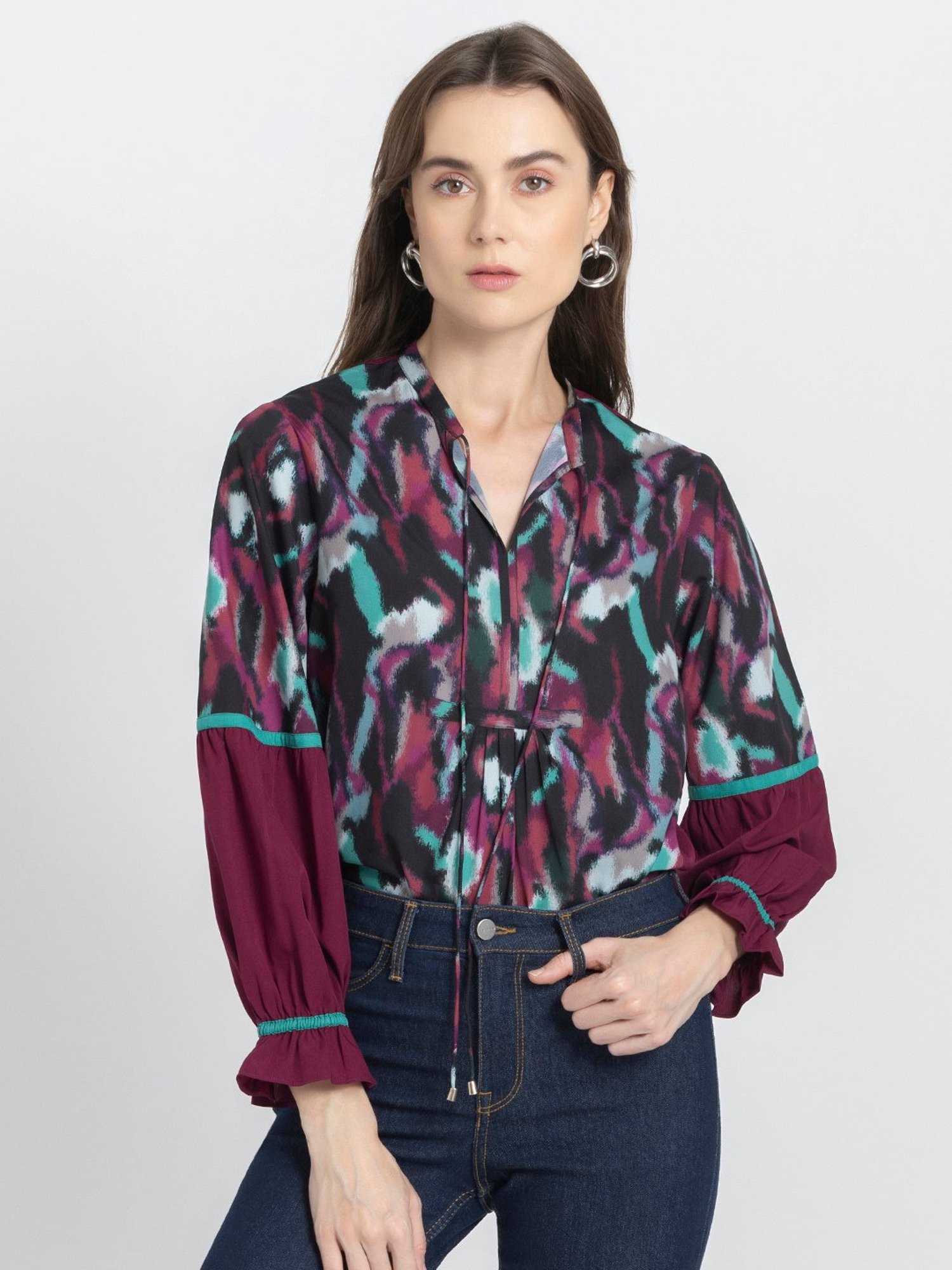 SHAYE Multicolor Printed Top