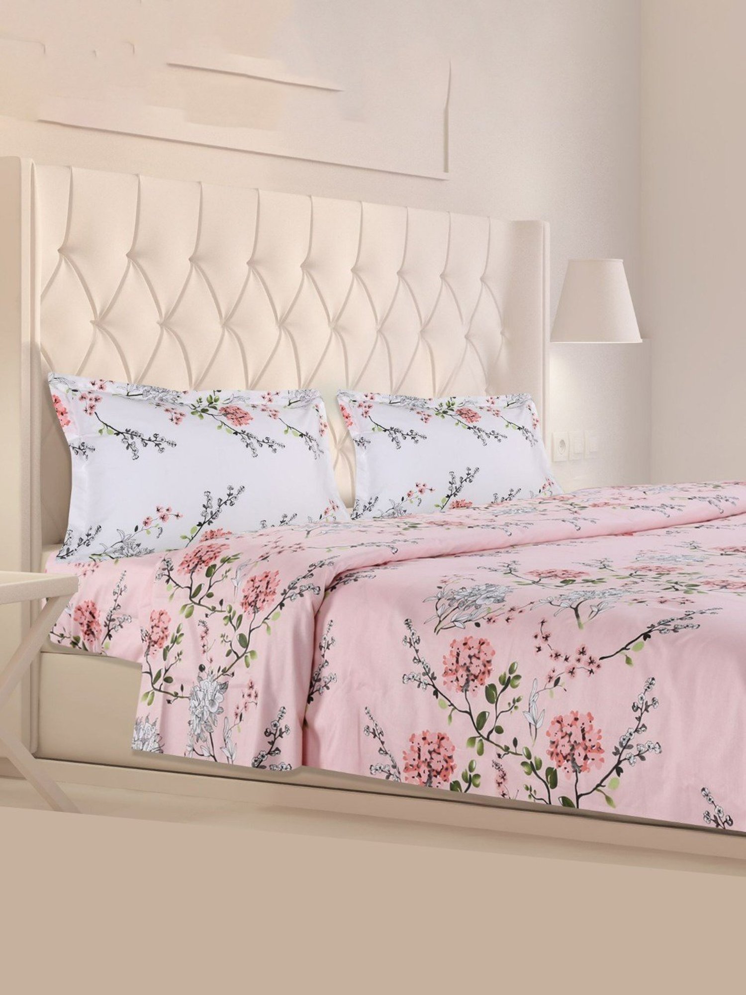 Haus & Kinder Victorian Summer Dream Printed Pink 186 TC Cotton Bed Sheet with 2 Pillow Covers