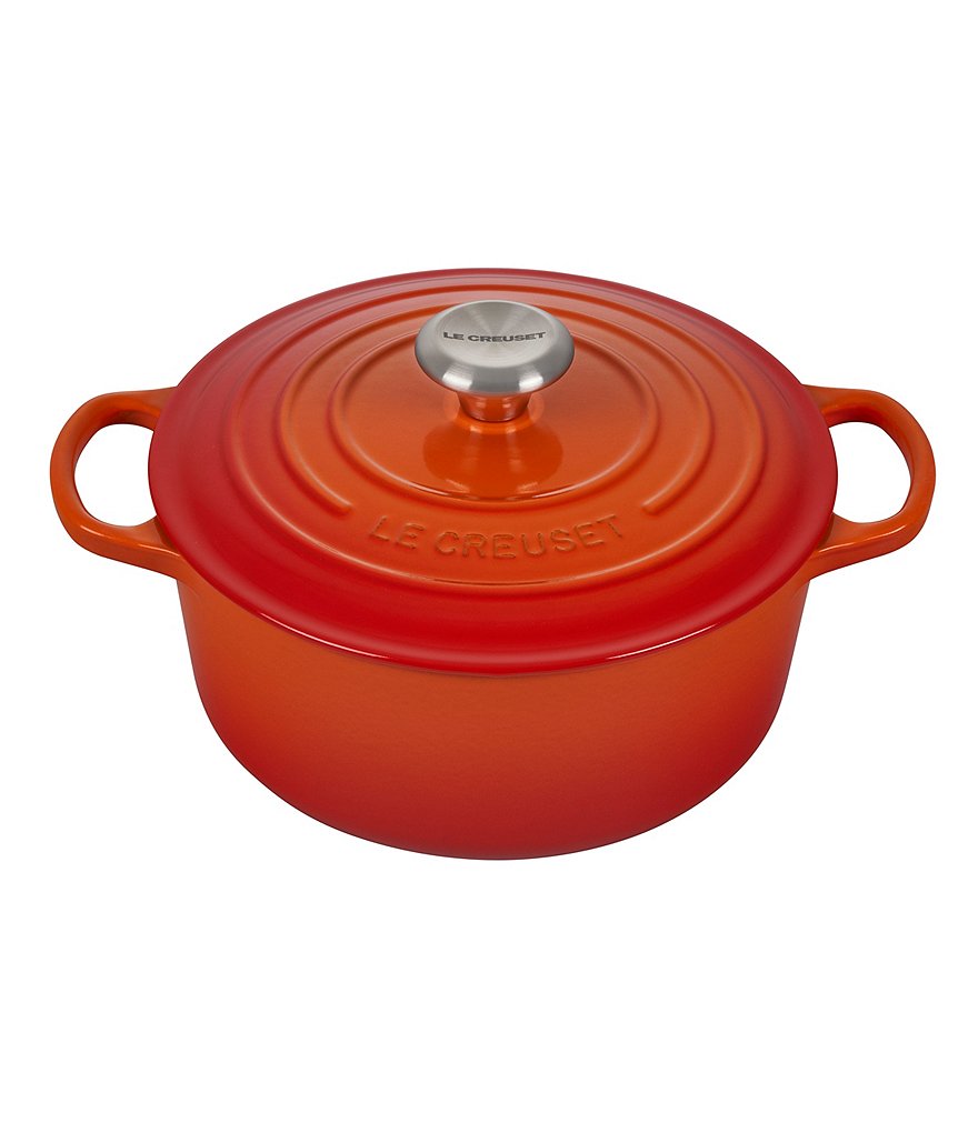 Le Creuset Signature 4.5-Quart Round Enameled Cast Iron Dutch Oven