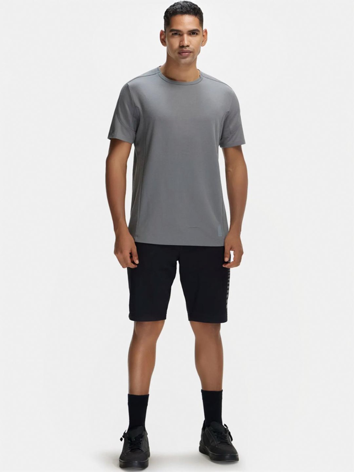 Jockey MV01 Grey Super Combed Cotton Half Sleeves T-Shirt with Stay Fresh Treatment