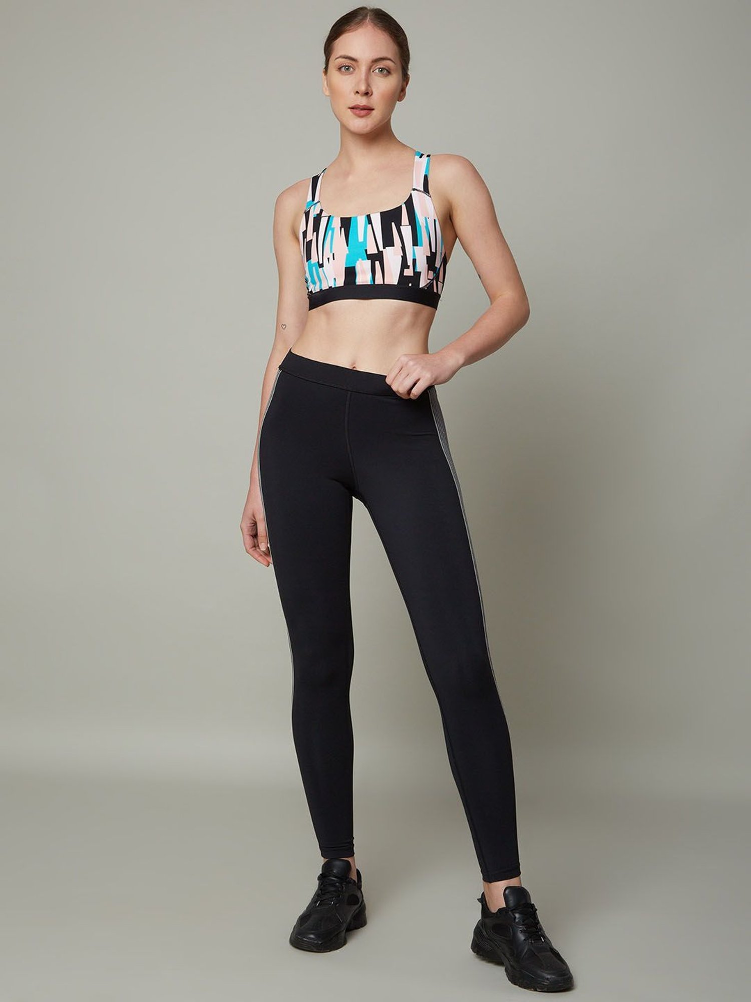 Clovia Teal Non Wired Padded Sports Bra