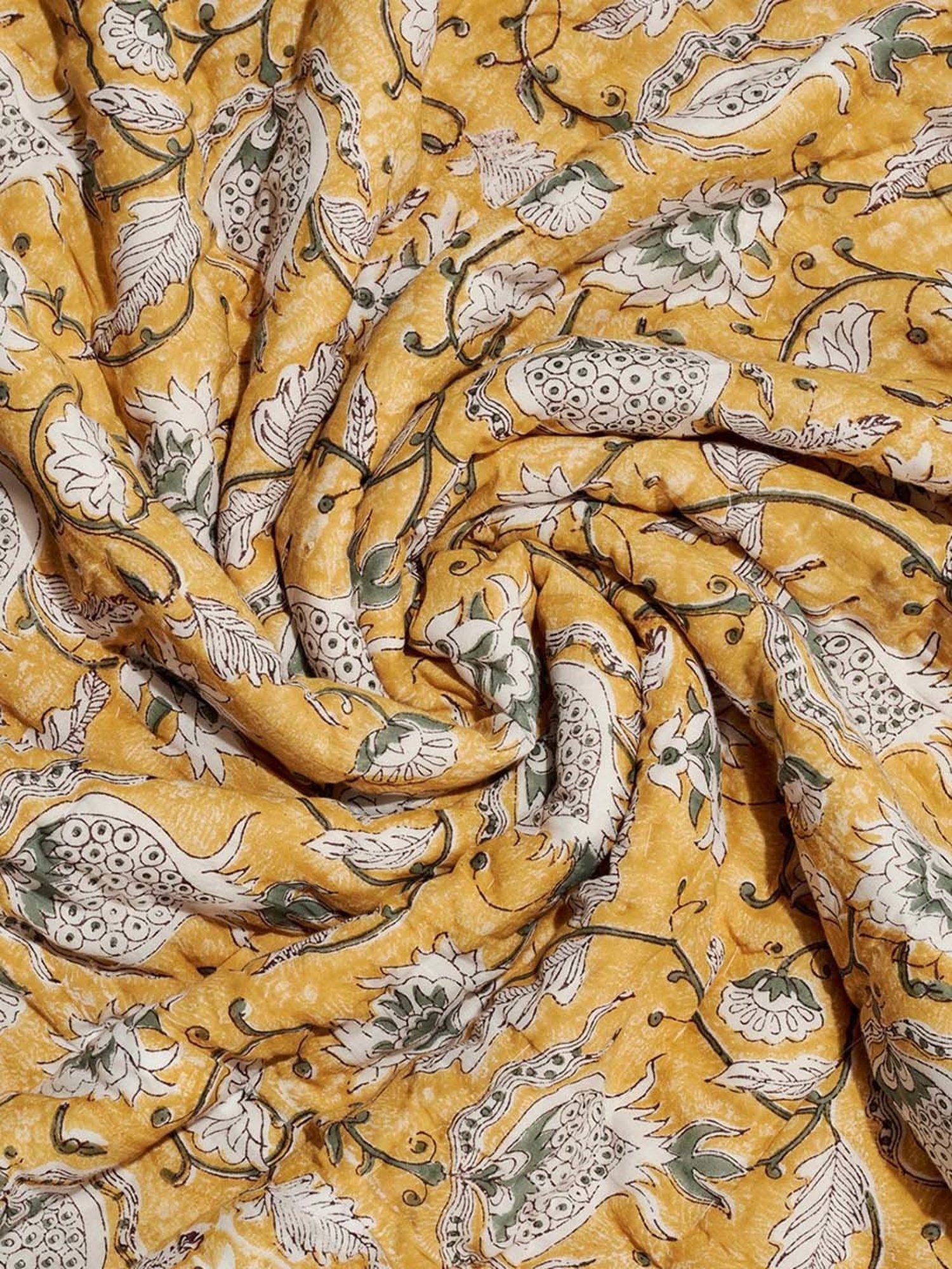 Welspun Bliss Light Silver & Blue Microfibre 120 GSM Shell Double Bed Quilt