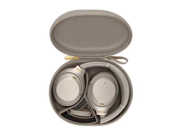 Everyday Wholesale Lots Black Earbuds Bundle Bulk in-Ear Earphones 124 Pack