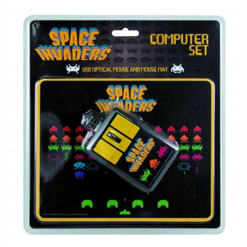 Diamond Comic Distributors, Inc. Space Invaders Computer Mouse and Pad