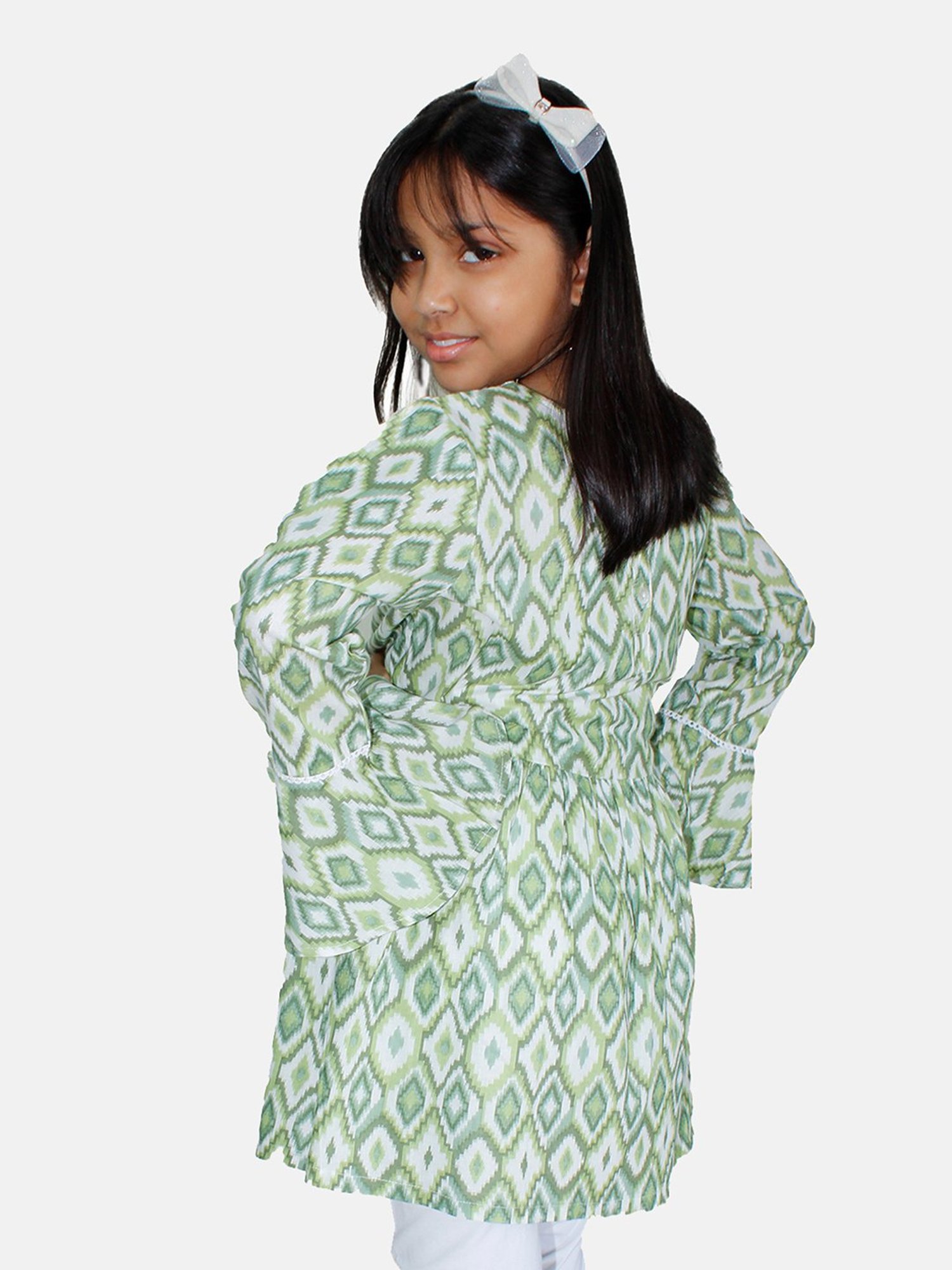 Kiddopanti Kids White & Green Printed Full Sleeves Kurta