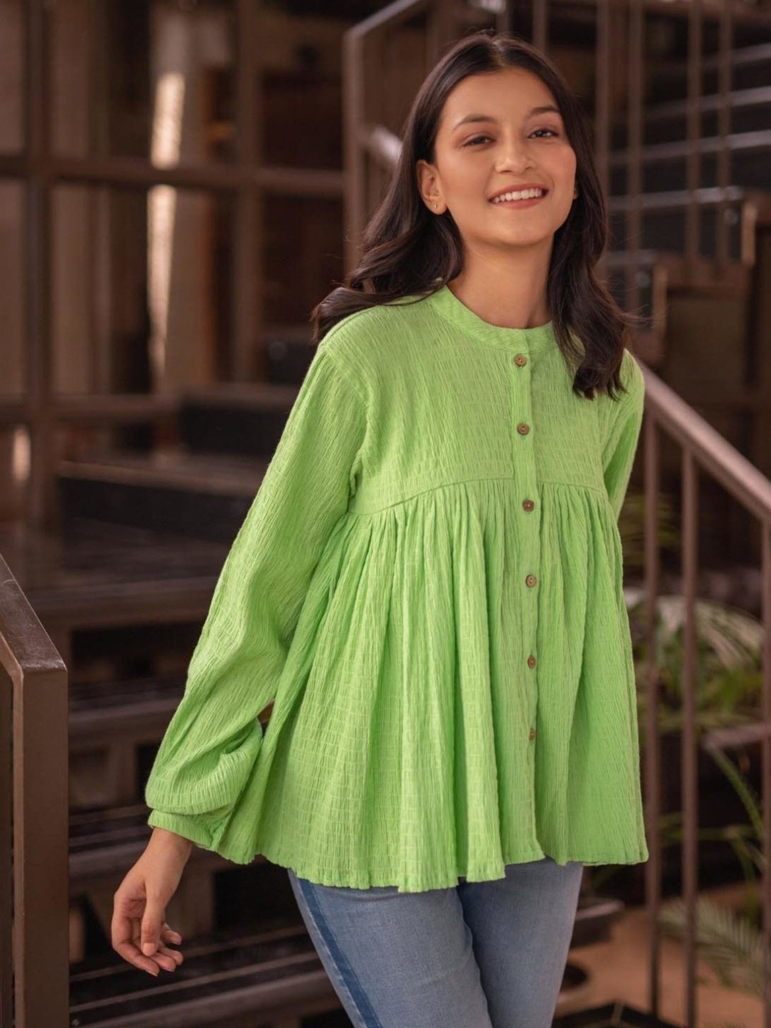 BInfinite Green Pistachio Tiered Top